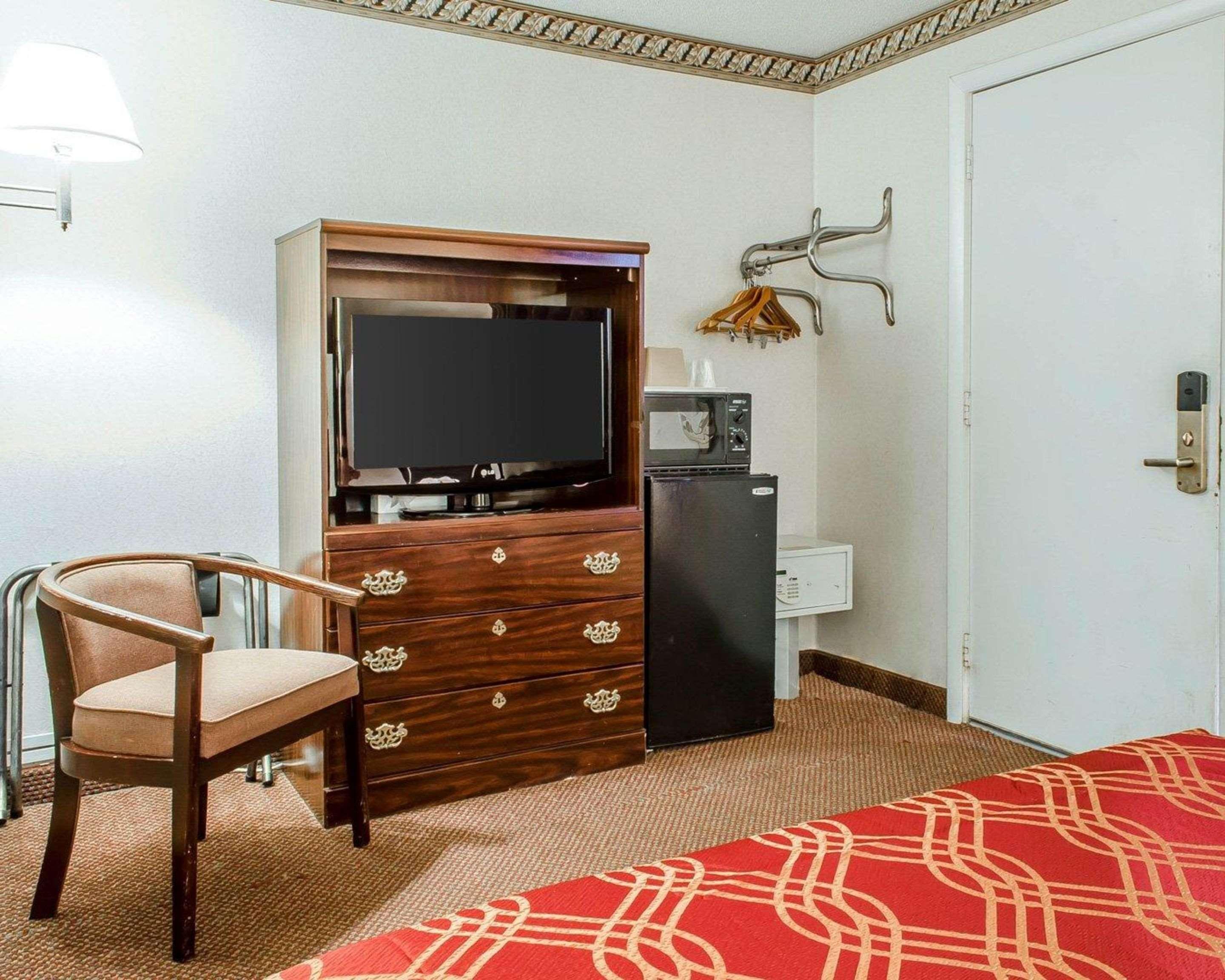 Econo Lodge Frackville Buitenkant foto