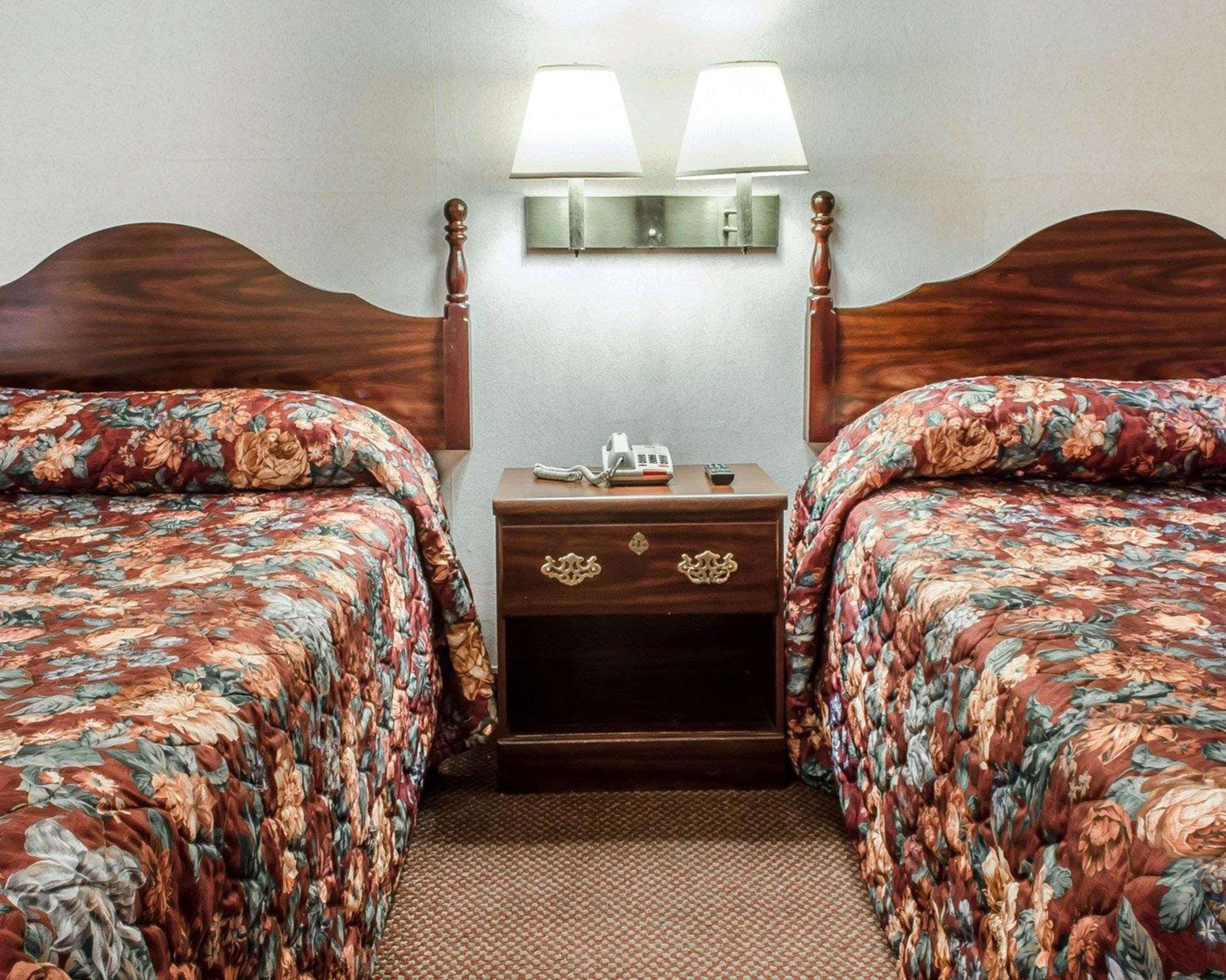 Econo Lodge Frackville Buitenkant foto